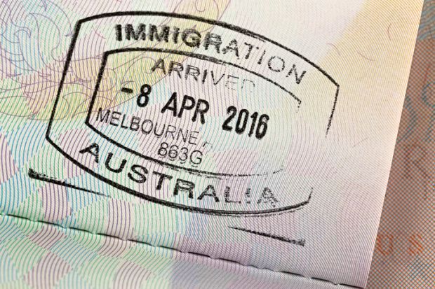 Làm gì khi visa Úc hết hạn hoặc gần quá hạn?
