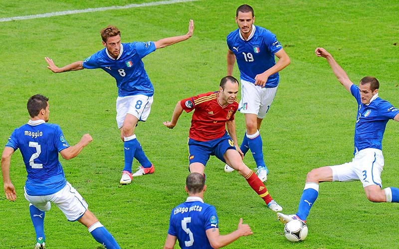 Catenaccio là gì? Cách làm catenaccio hiệu quả