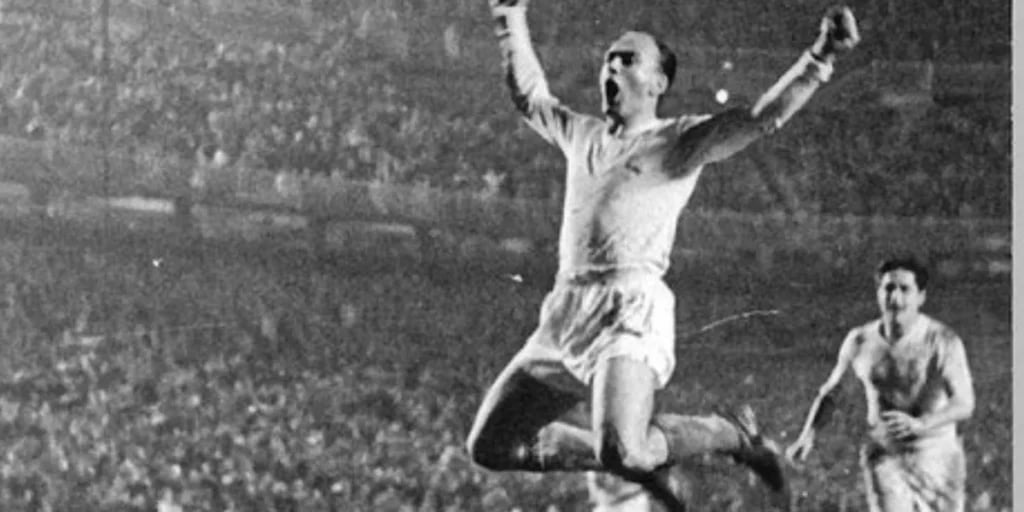 10 Best Laliga Strikers Of All Time