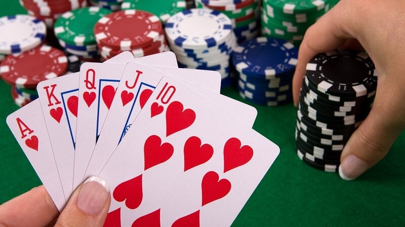 Straight flush là gì? Ý nghĩa của straight flush