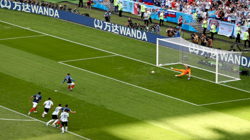 Đá Luân Lưu Là Gì? Tình Huống áp Dụng & Luật đá Luân Lưu Chi Tiết